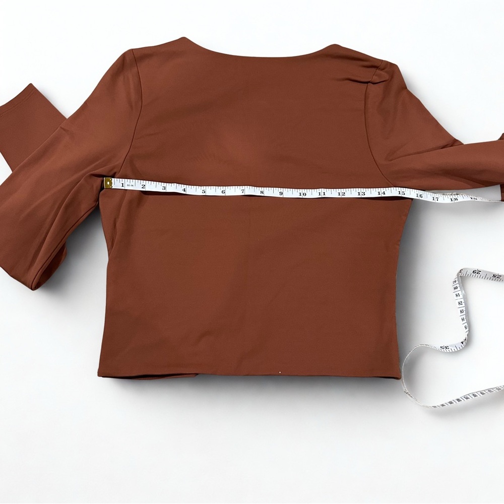 Aritzia Babaton Brown V-Neck Cropped Long Sleeve Top Size L Normcore Basics - Picture 3 of 7